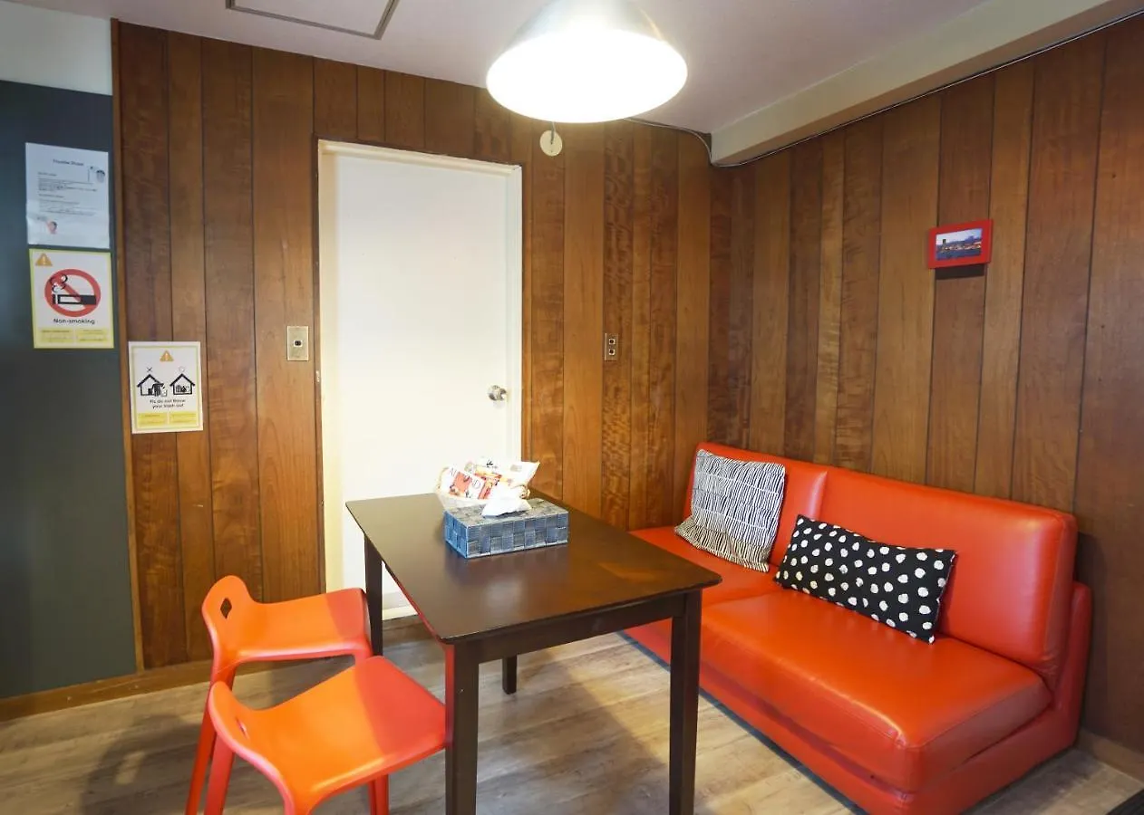 Yokohama Classic Apartment